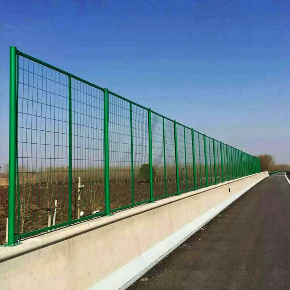 公路隔離柵圖片1 公路隔離柵圖片1