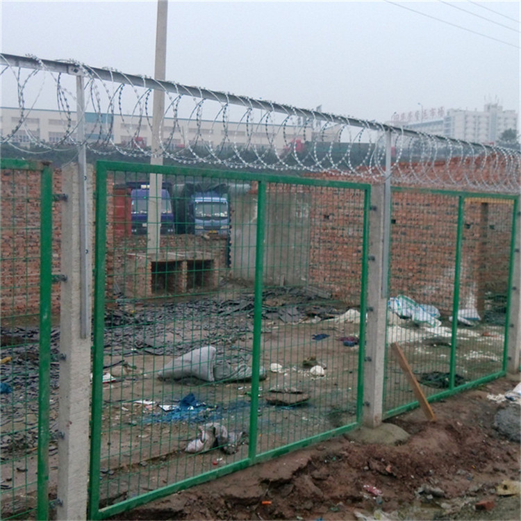 鐵路框架護(hù)欄網(wǎng)圖片3 鐵路框架護(hù)欄網(wǎng)圖片3