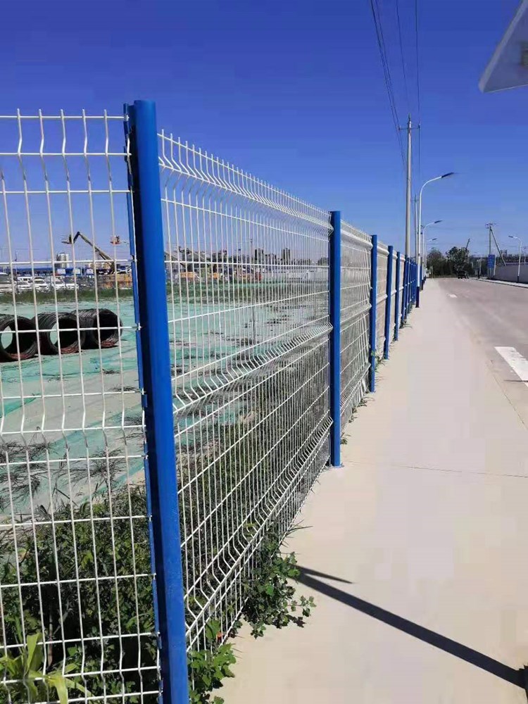 桃型柱護(hù)欄網(wǎng)圖片4 桃型柱護(hù)欄網(wǎng)圖片4