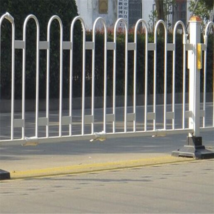 人行路防撞鐵藝柵欄圖片4 人行路防撞鐵藝柵欄圖片4