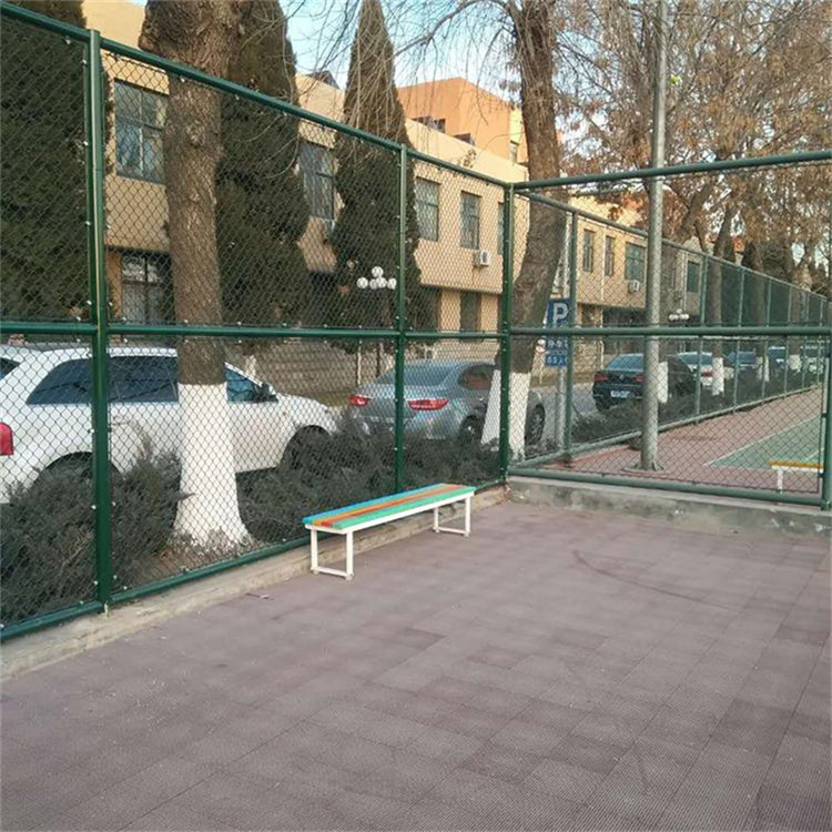 勾花網(wǎng)圍欄圖片4 勾花網(wǎng)圍欄圖片4