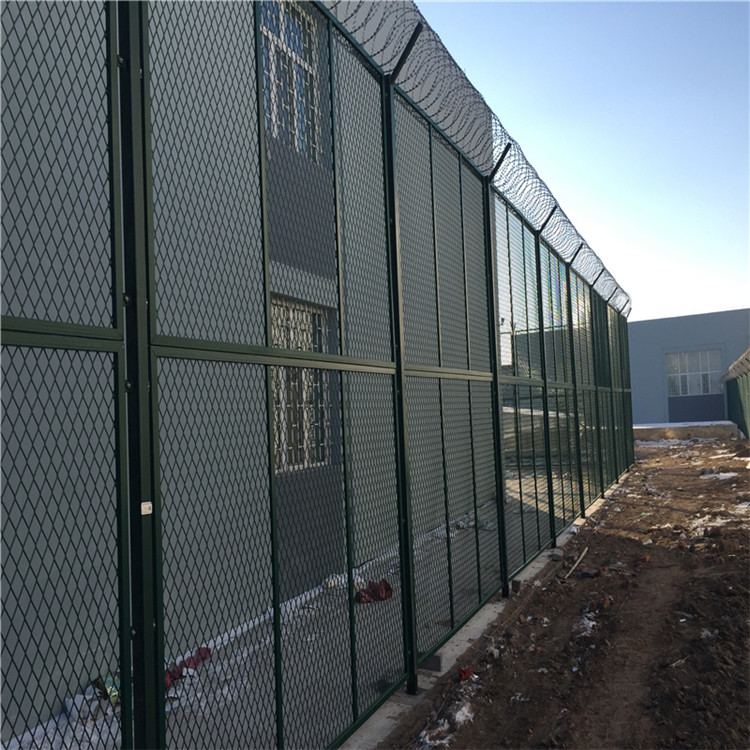 看守所防攀越隔離網(wǎng)圖片4 看守所防攀越隔離網(wǎng)圖片4