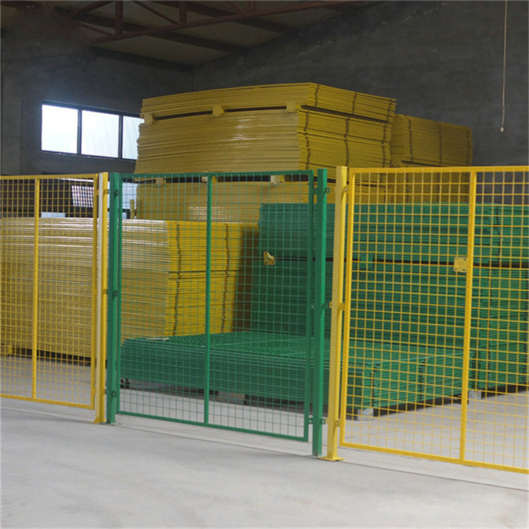 廠(chǎng)區(qū)鐵絲網(wǎng)圍欄圖片2