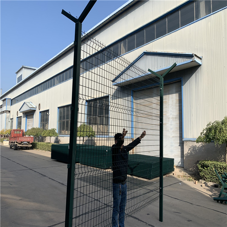 機(jī)場防攀爬隔離欄圖片3