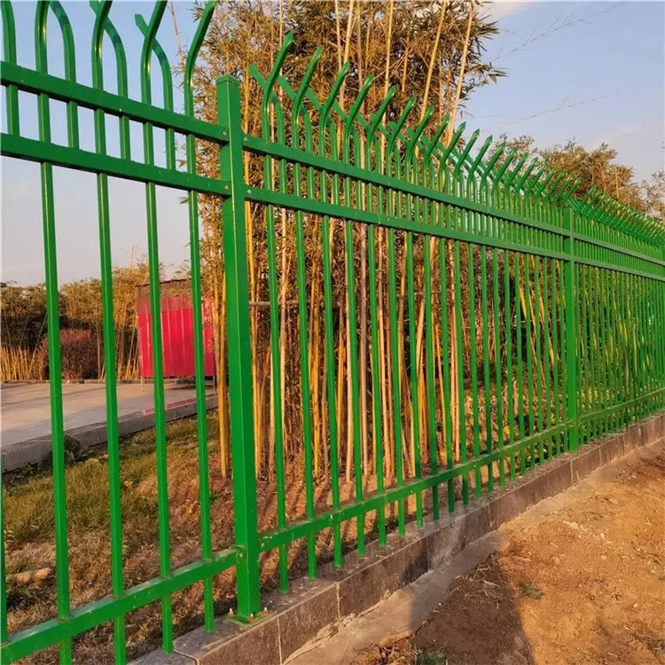 小區(qū)鋅鋼護(hù)欄圖片2 小區(qū)鋅鋼護(hù)欄圖片2