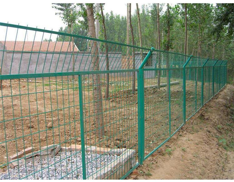 公路框架護(hù)欄網(wǎng)廠(chǎng)