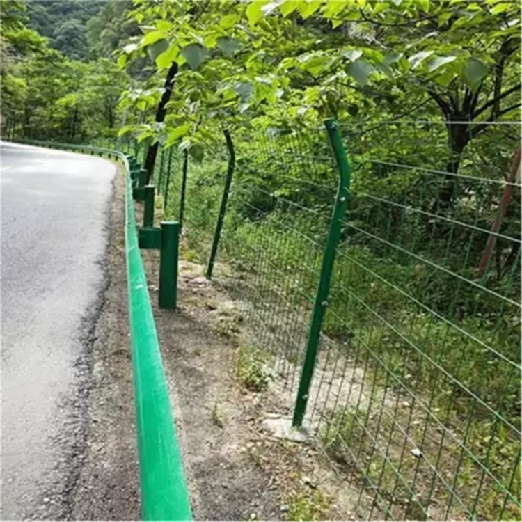 采摘園圍墻雙邊絲護欄圖片2 采摘園圍墻雙邊絲護欄圖片2