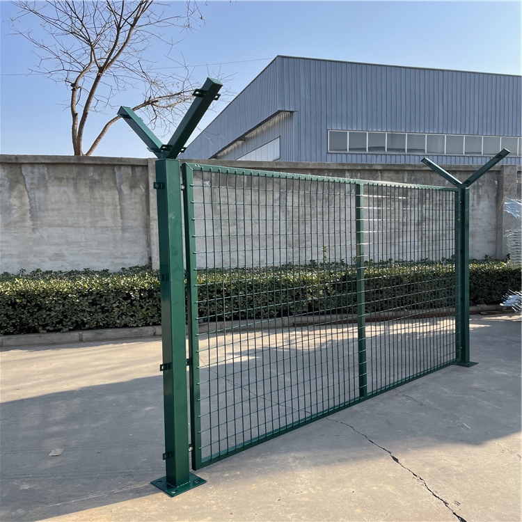 圍墻鐵絲網(wǎng)護欄圖片3