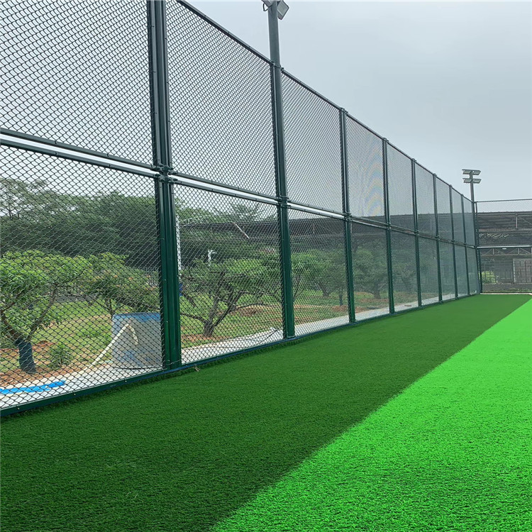 學?；@球場圍網(wǎng)圖片3