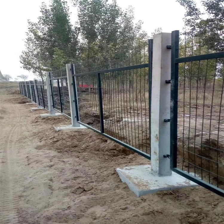 高速鐵路橋下防護柵欄圖片4 高速鐵路橋下防護柵欄圖片4