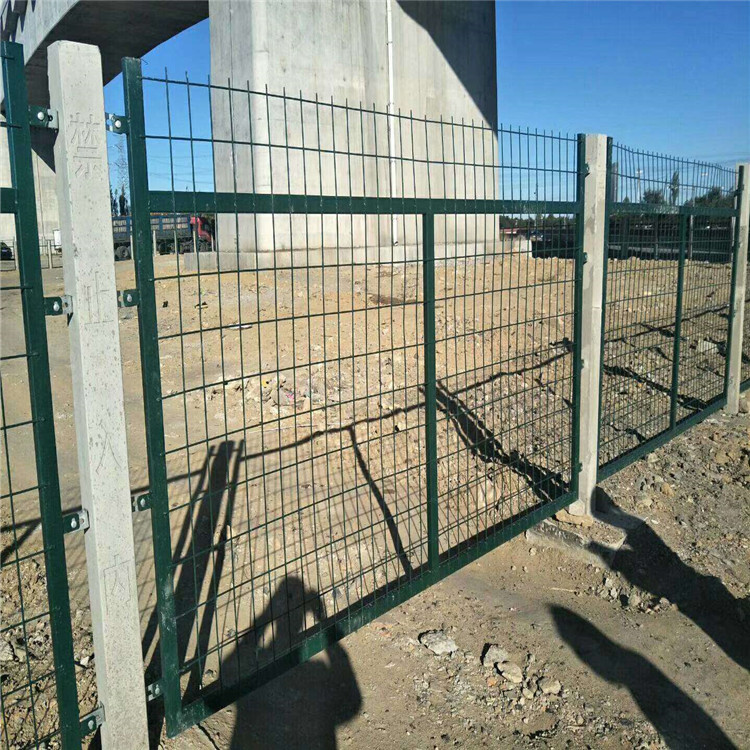 8002 鐵路防護柵欄圖片3 8002 鐵路防護柵欄圖片3