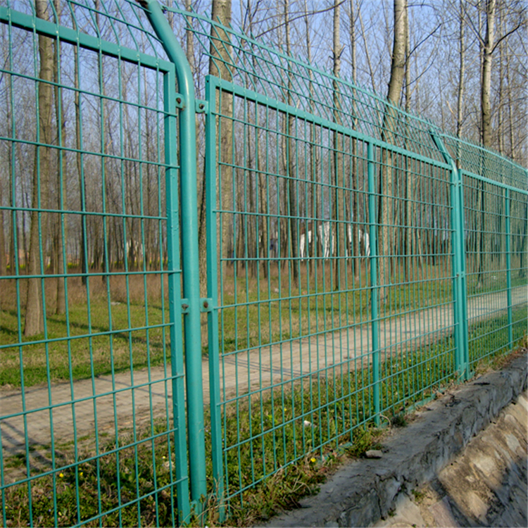 農(nóng)場(chǎng)圈地圍欄網(wǎng)圖片4 農(nóng)場(chǎng)圈地圍欄網(wǎng)圖片4