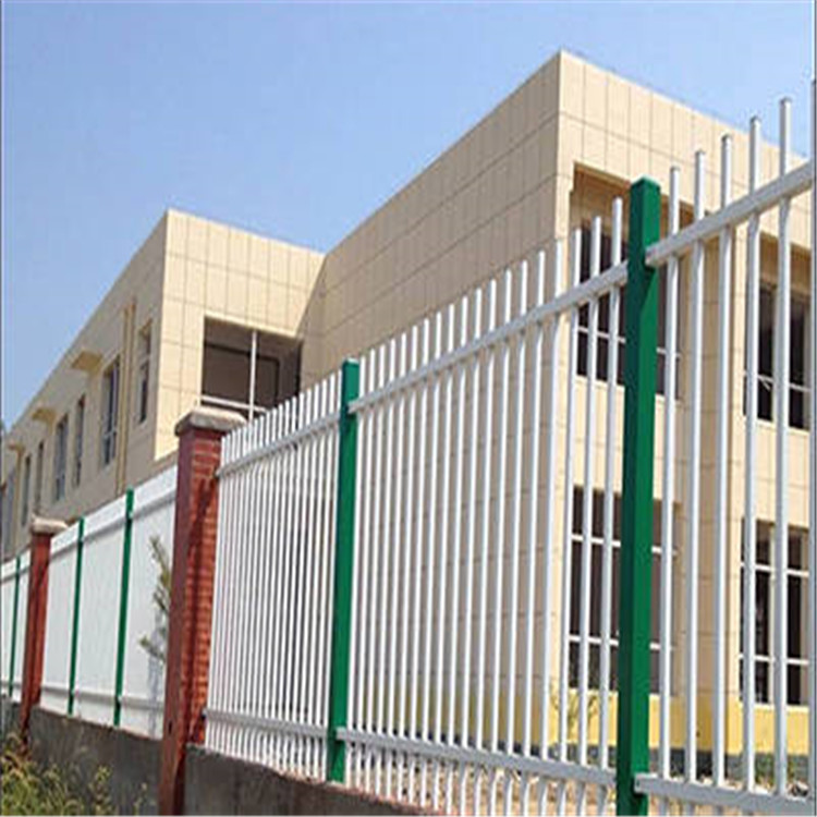 小區(qū)圍墻護欄圖片4 小區(qū)圍墻護欄圖片4