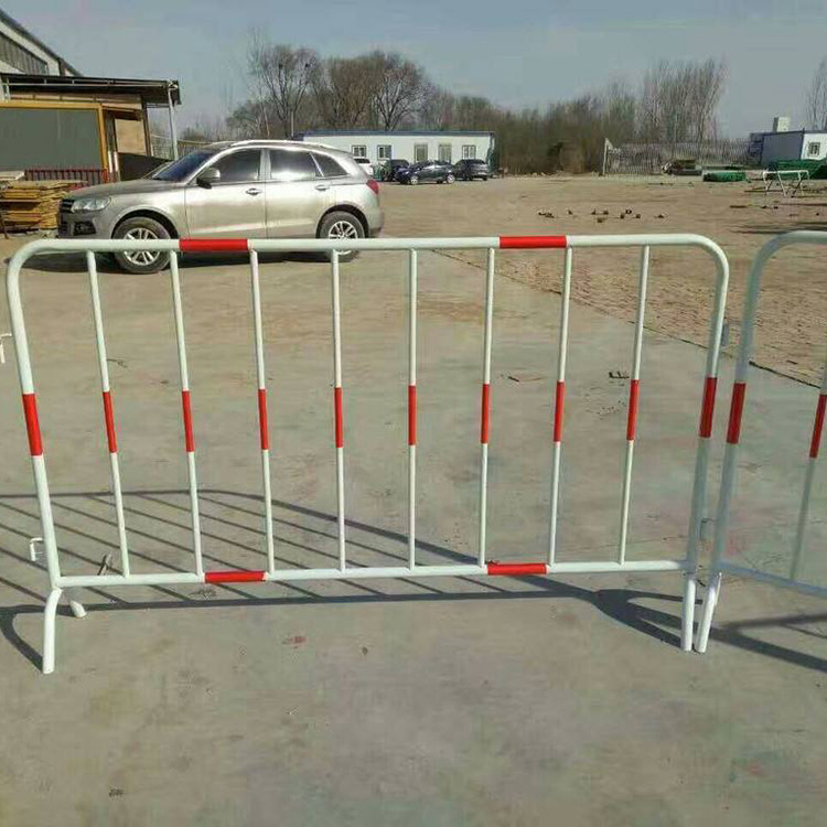 鐵馬護(hù)欄圖片3 鐵馬護(hù)欄圖片3