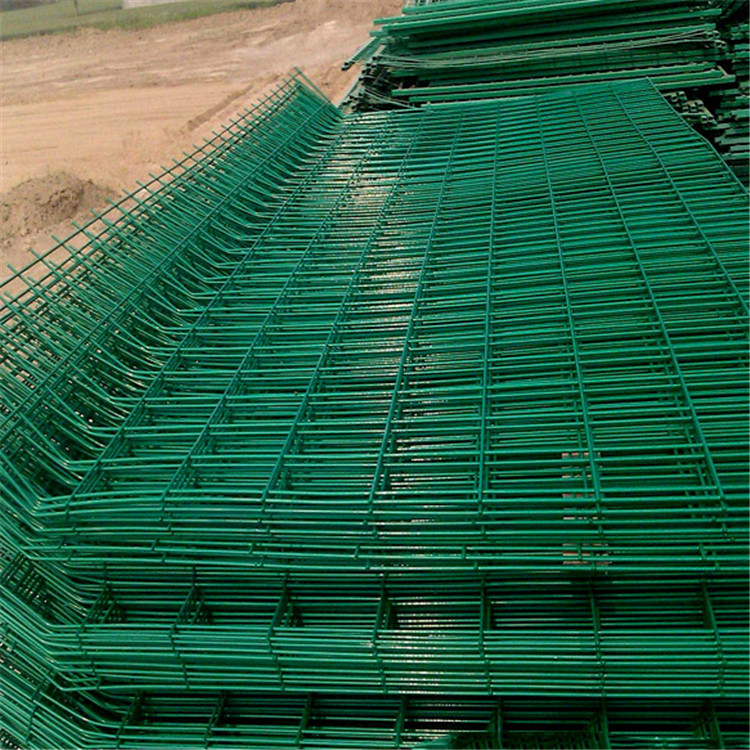 光伏區(qū)場(chǎng)地護(hù)欄網(wǎng)圖片3 光伏區(qū)場(chǎng)地護(hù)欄網(wǎng)圖片3