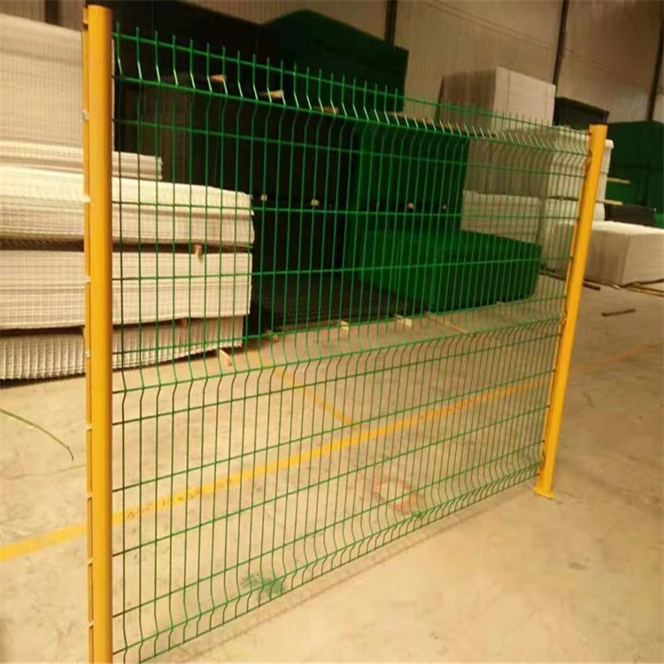 小區(qū)桃型柱護欄網(wǎng)圖片1 小區(qū)桃型柱護欄網(wǎng)圖片1