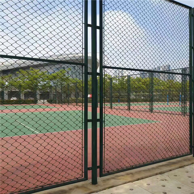 學(xué)校體育場(chǎng)隔離網(wǎng)